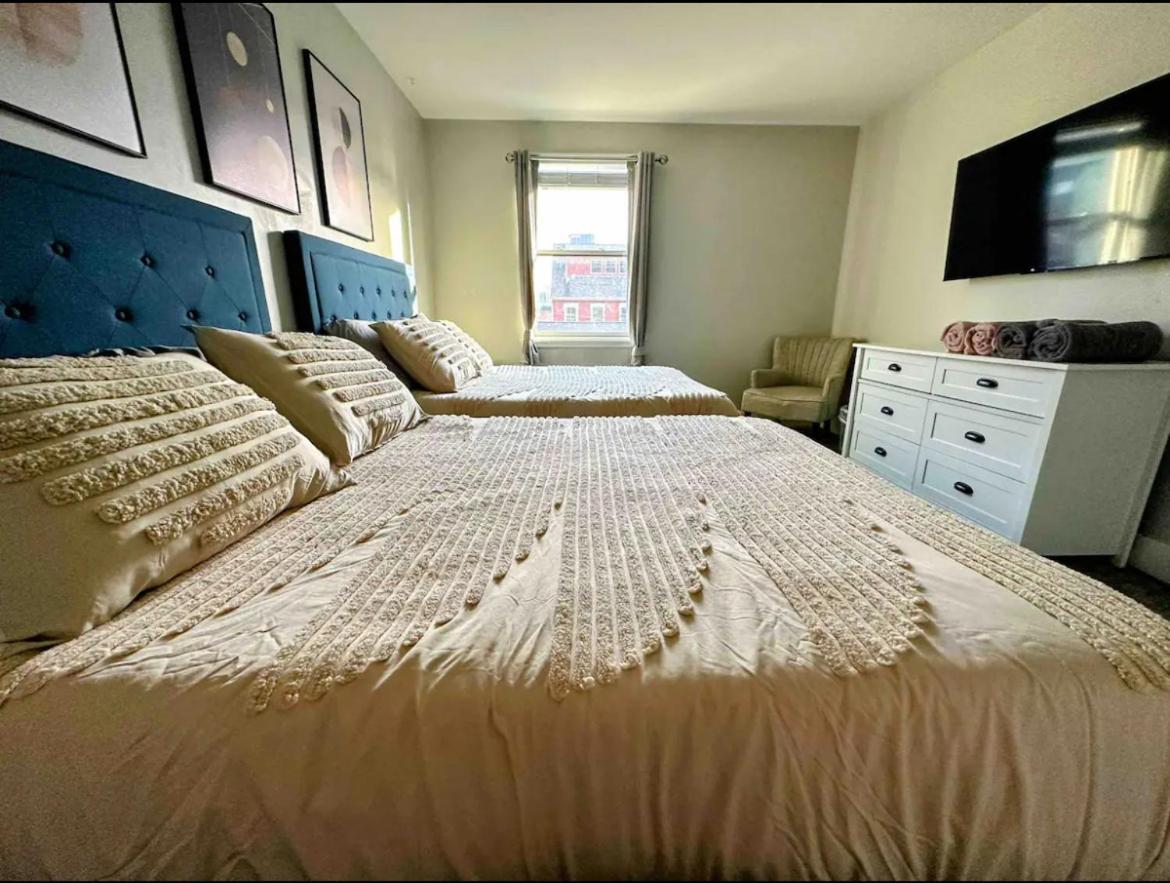 4 Bedroom 3 Bath Sleeps 10 Pet Friendly Private Backyard, 2 Car Garage, City Views, Close To All Stadiums And Casino Pittsburgh Extérieur photo